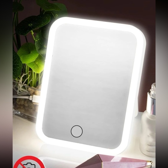 Led Touch Light Mirror - Picture 4 of 5